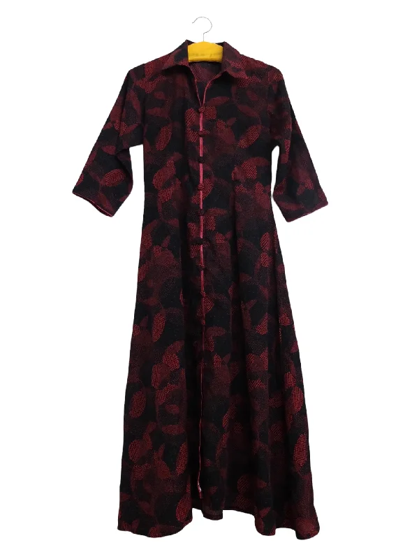 Vintage 80s Chic Hippie Grunge Avant-Garde Festival Style Collared Black & Red Abstract Patterned 3/4 Sleeve Maxi Dress | Size XS Elegant Maxi Dress with Lace